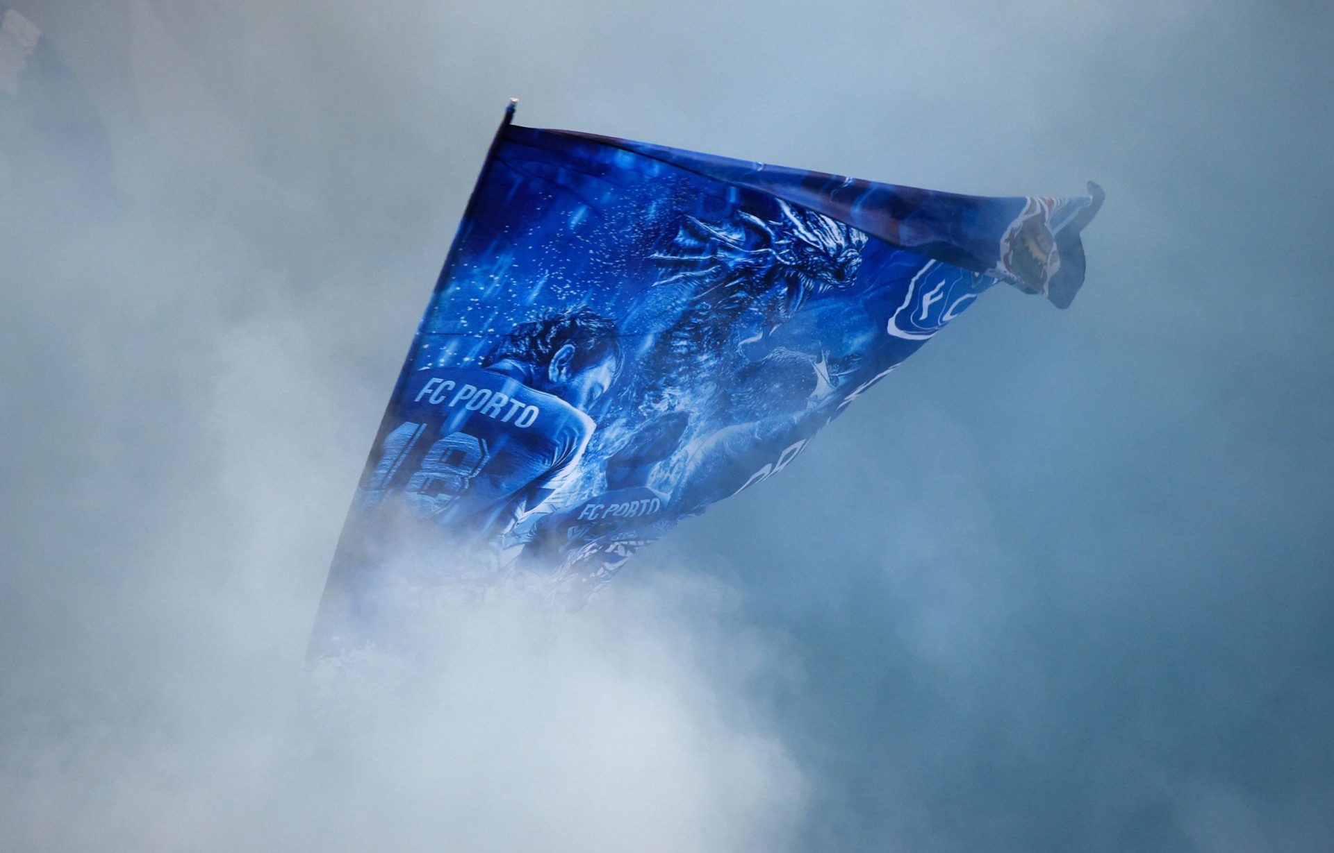 Protocolos entre FC Porto e Super Dragões encerram a 30 de junho