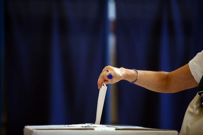 Pico de afluência e atualização de segurança abrandou sistema de voto, diz MAI