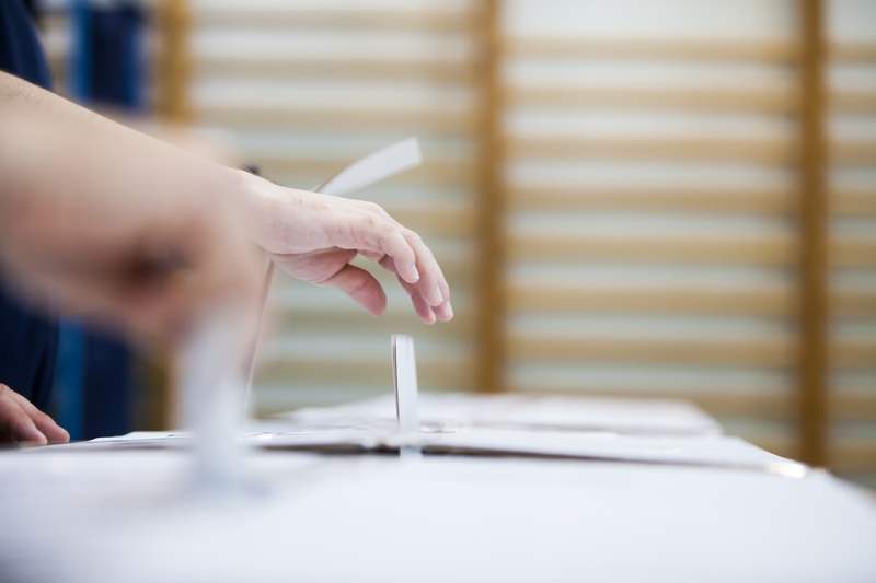 Houve “um caso ou outro” de problemas nas mesas de voto, diz CNE