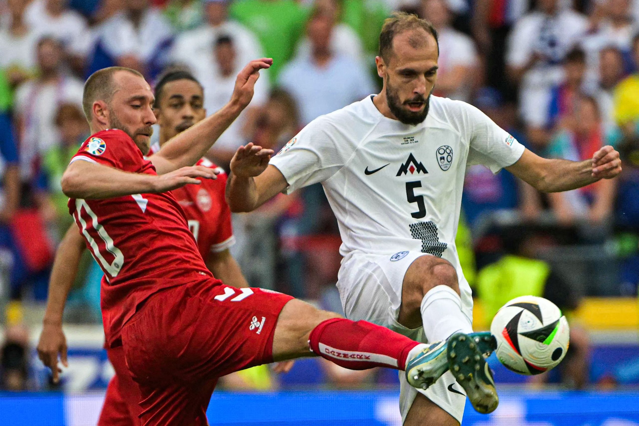 Dinamarca e Eslovénia protagonizam primeiro empate do Euro 2024