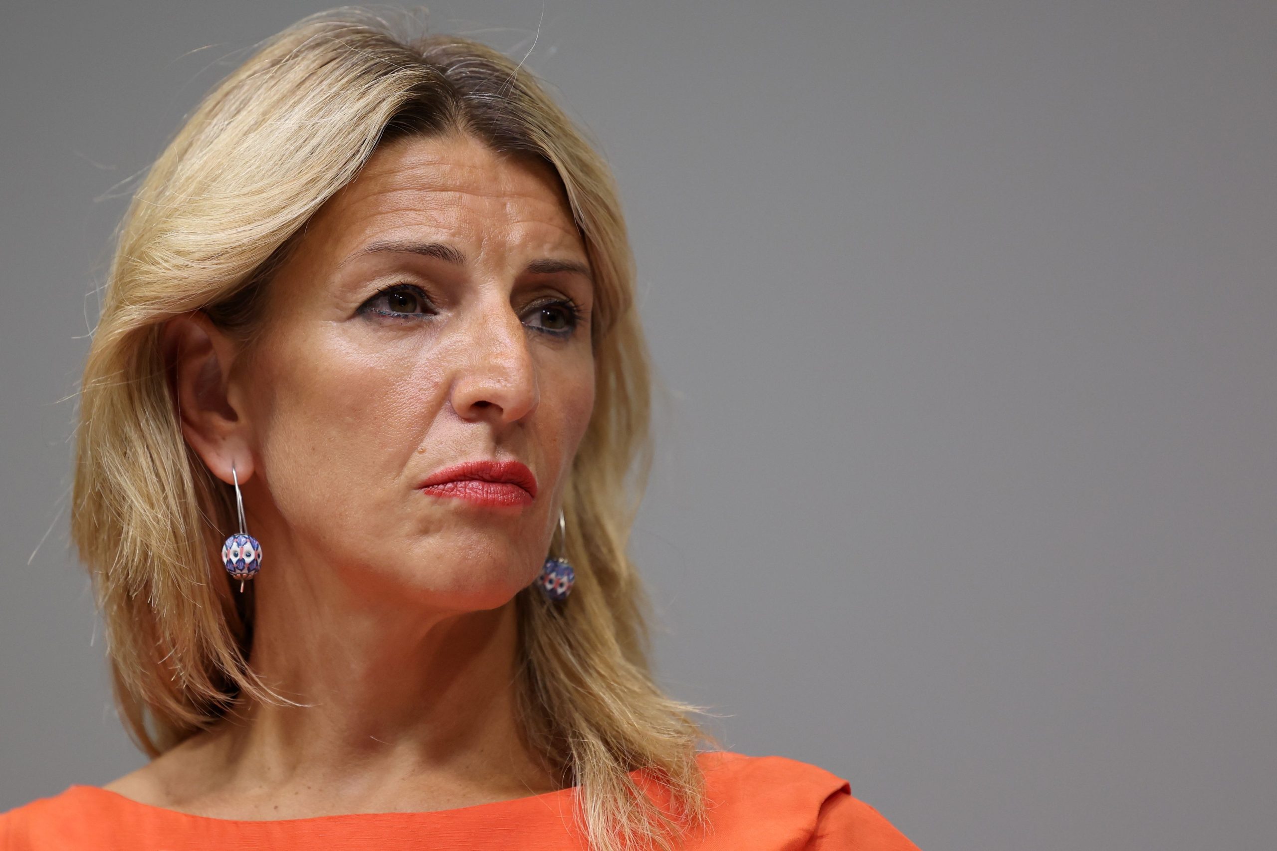 Vice-presidente do Governo espanhol demite-se da liderança do Sumar