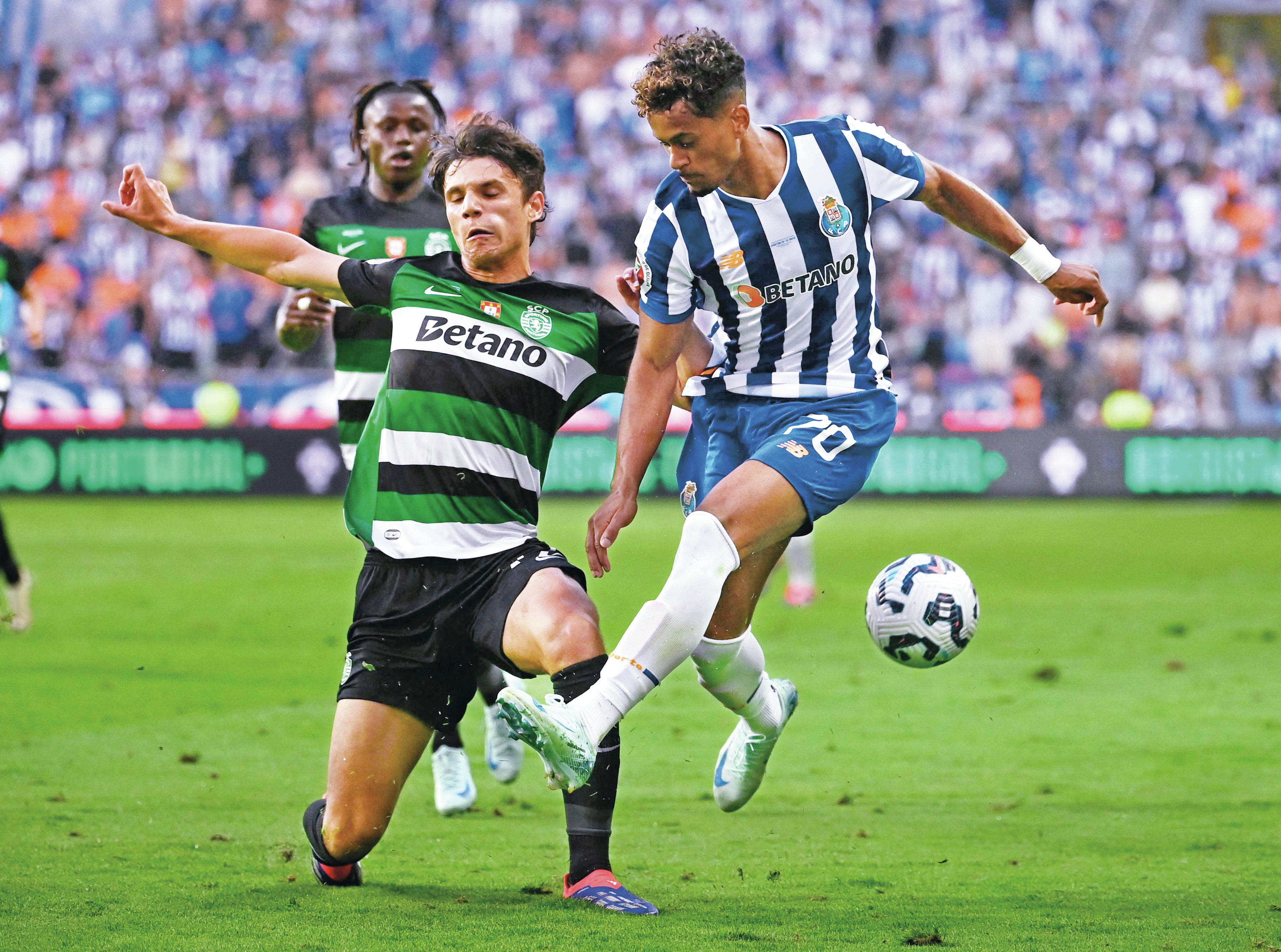 Na hora de remendar as barracas de Aveiro