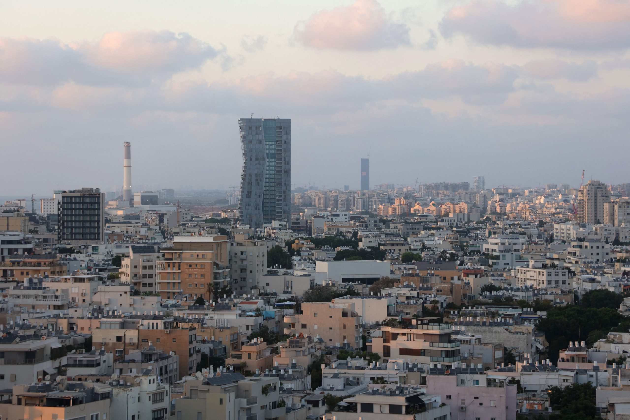 Israel ordena evacuação da costa no sul do Líbano