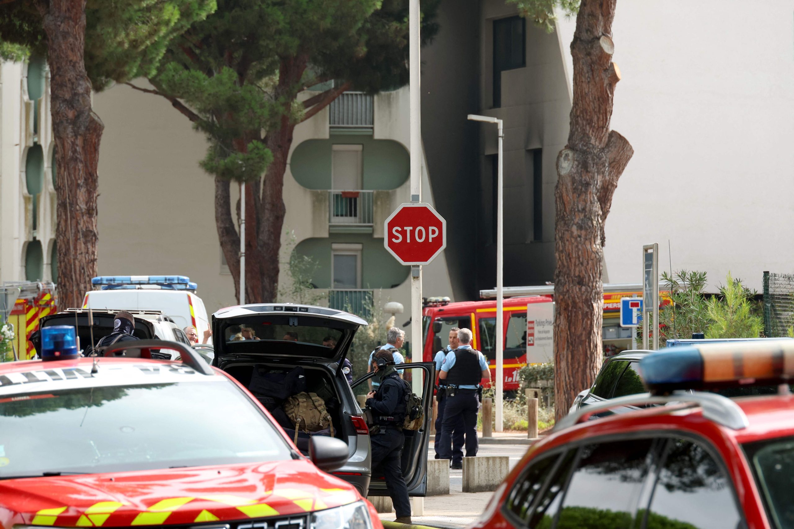 Explosão em França em frente a sinagoga faz um ferido