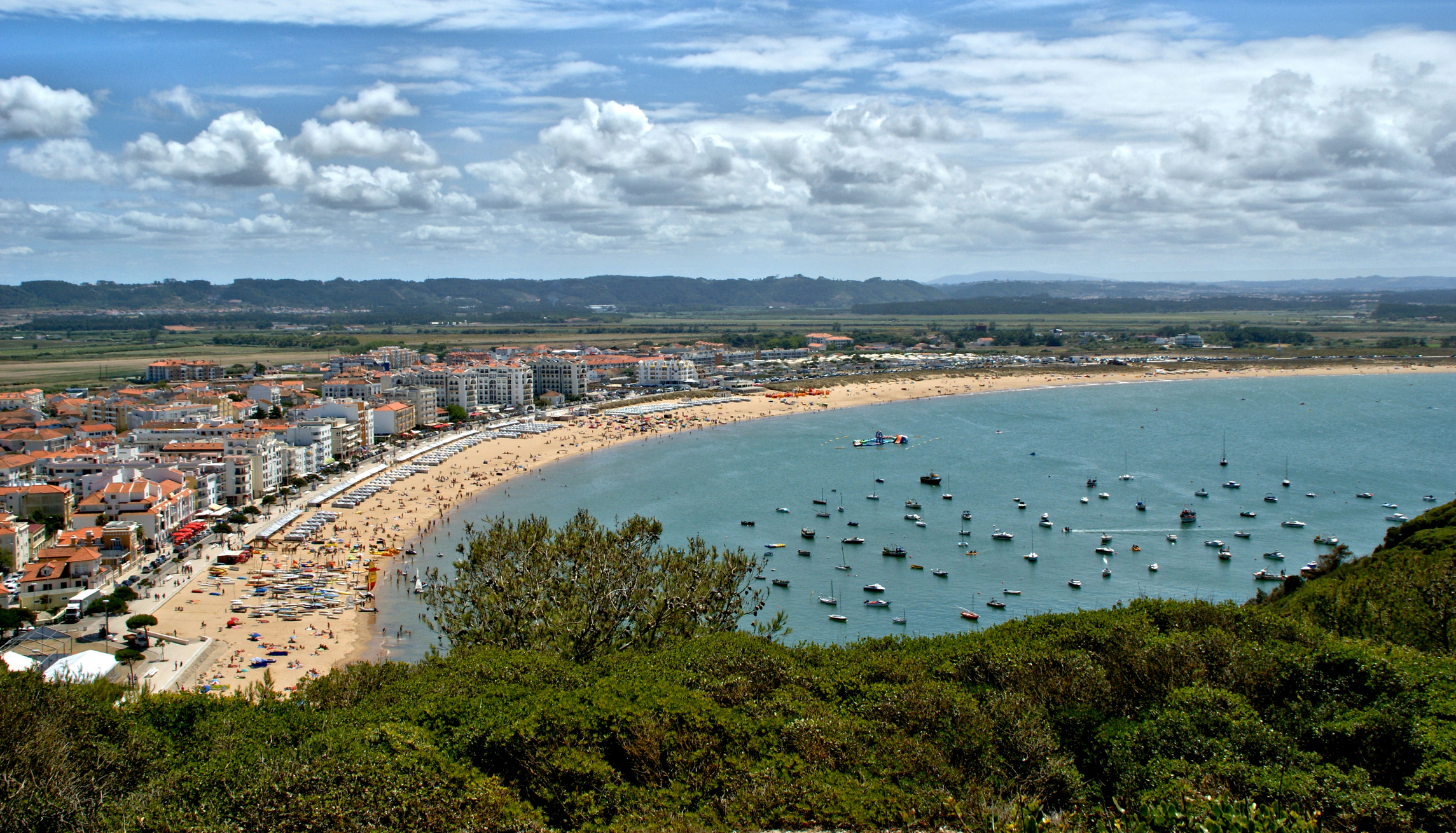 Detidos dois homens suspeitos de tentativa de assalto em São Martinho do Porto