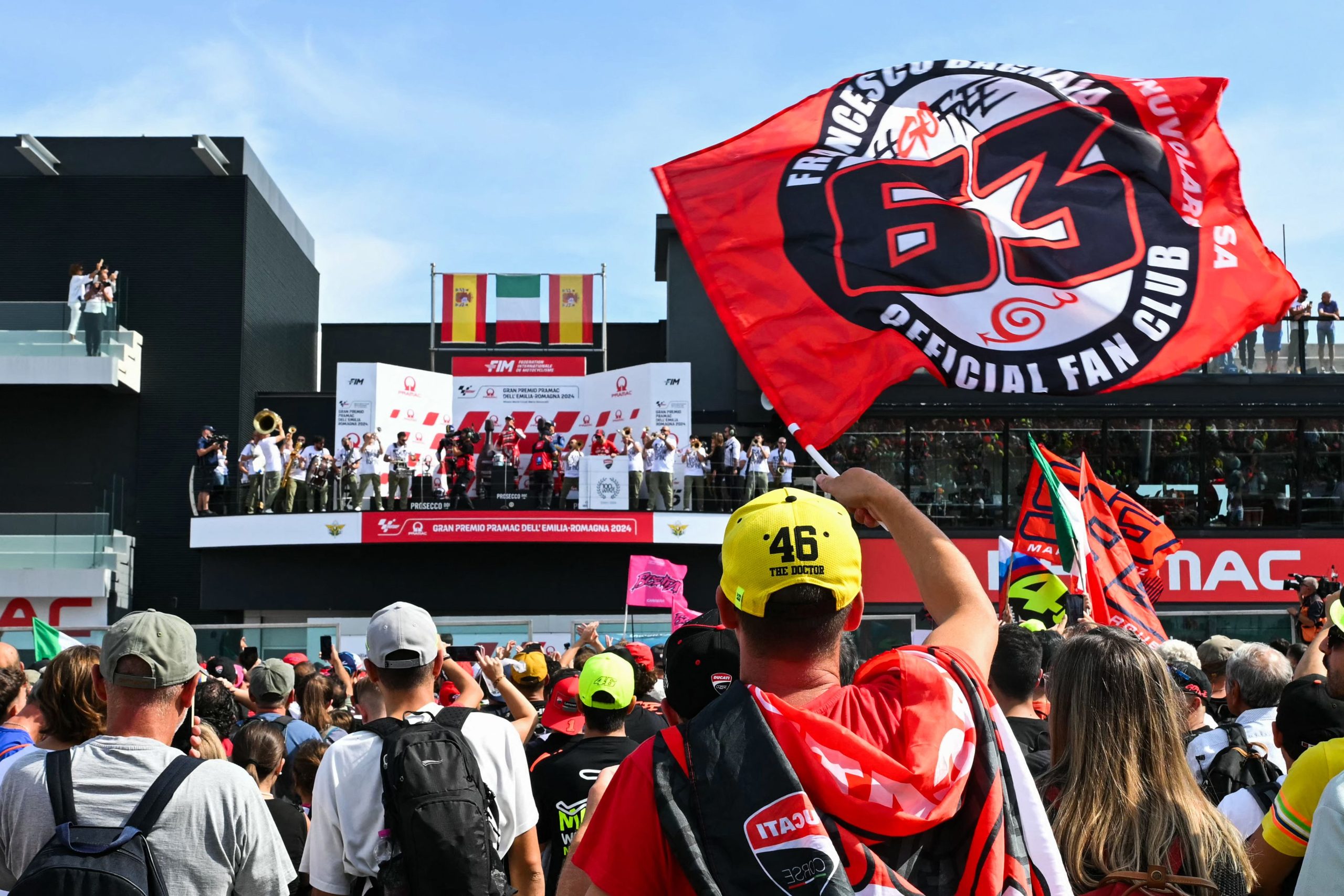 Miguel Oliveira 10º em dia de festa da Ducati