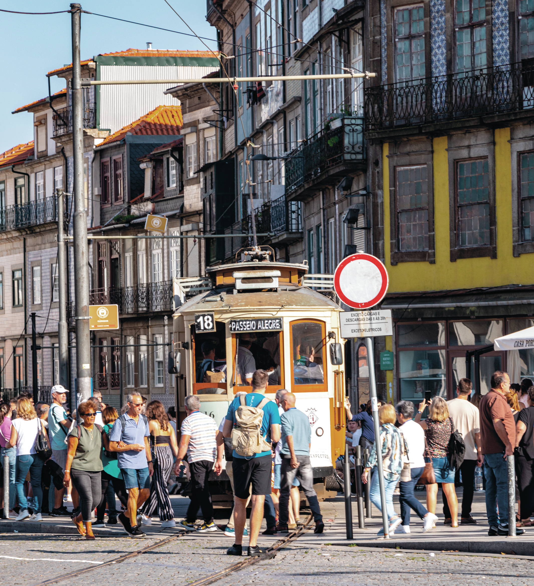 Cidades descaracterizadas. Turismo é tábua de salvação ou o problema?