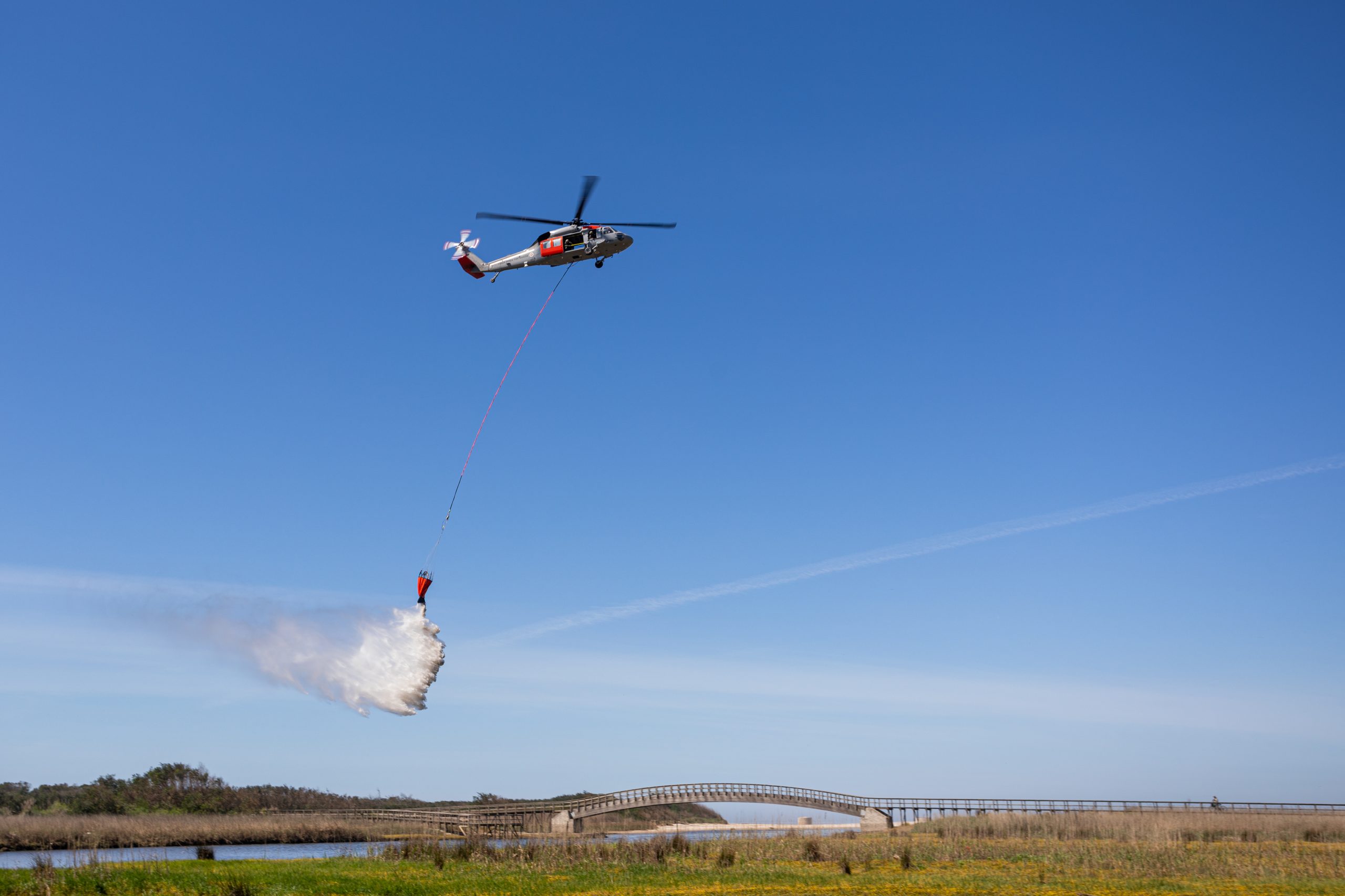 Força Aérea. Mais três helicópteros para combate a incêndios