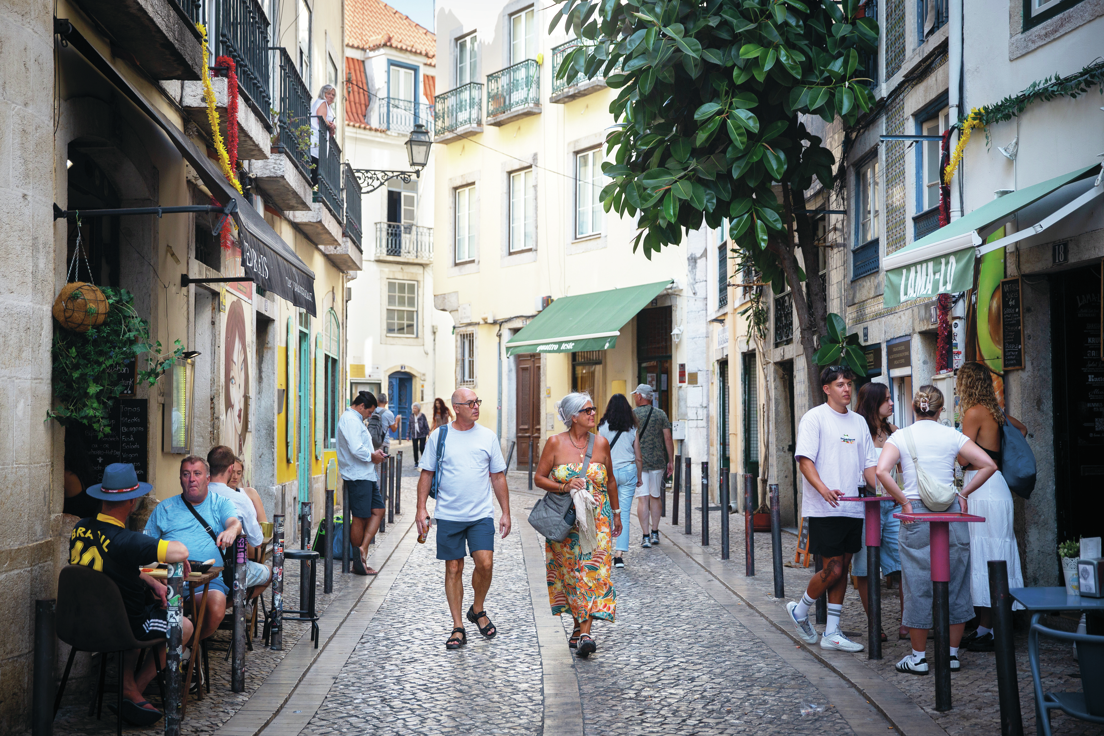 Turismo. “Estão a tirar espaço e a vida a uns para dar a outros”