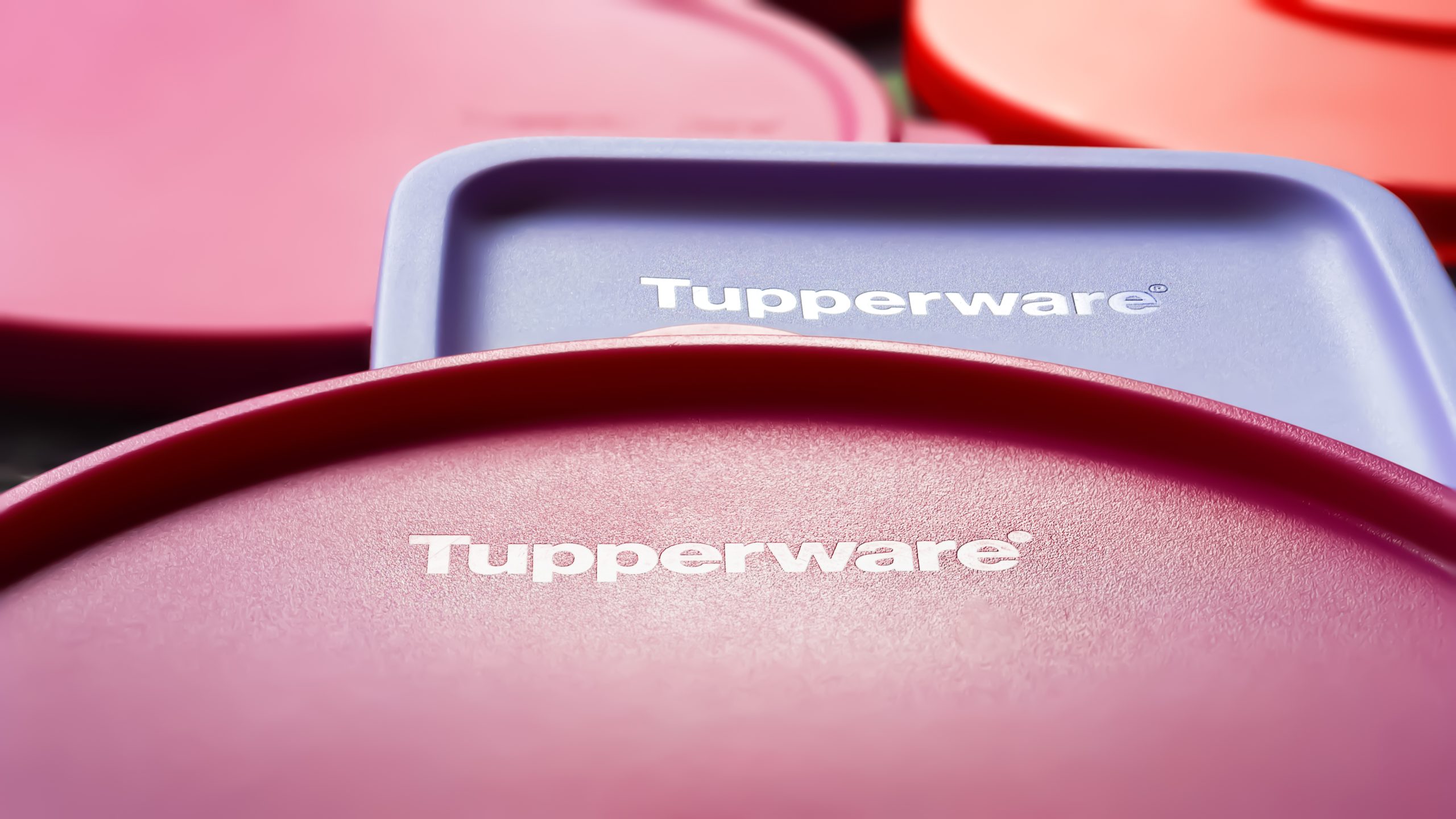 Tupperware declara falência