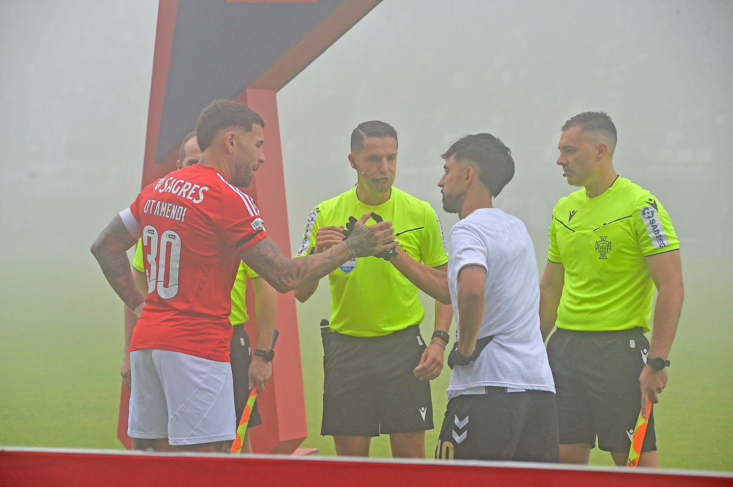 Jogo do Nacional com o Benfica adiado na Madeira devido a nevoeiro