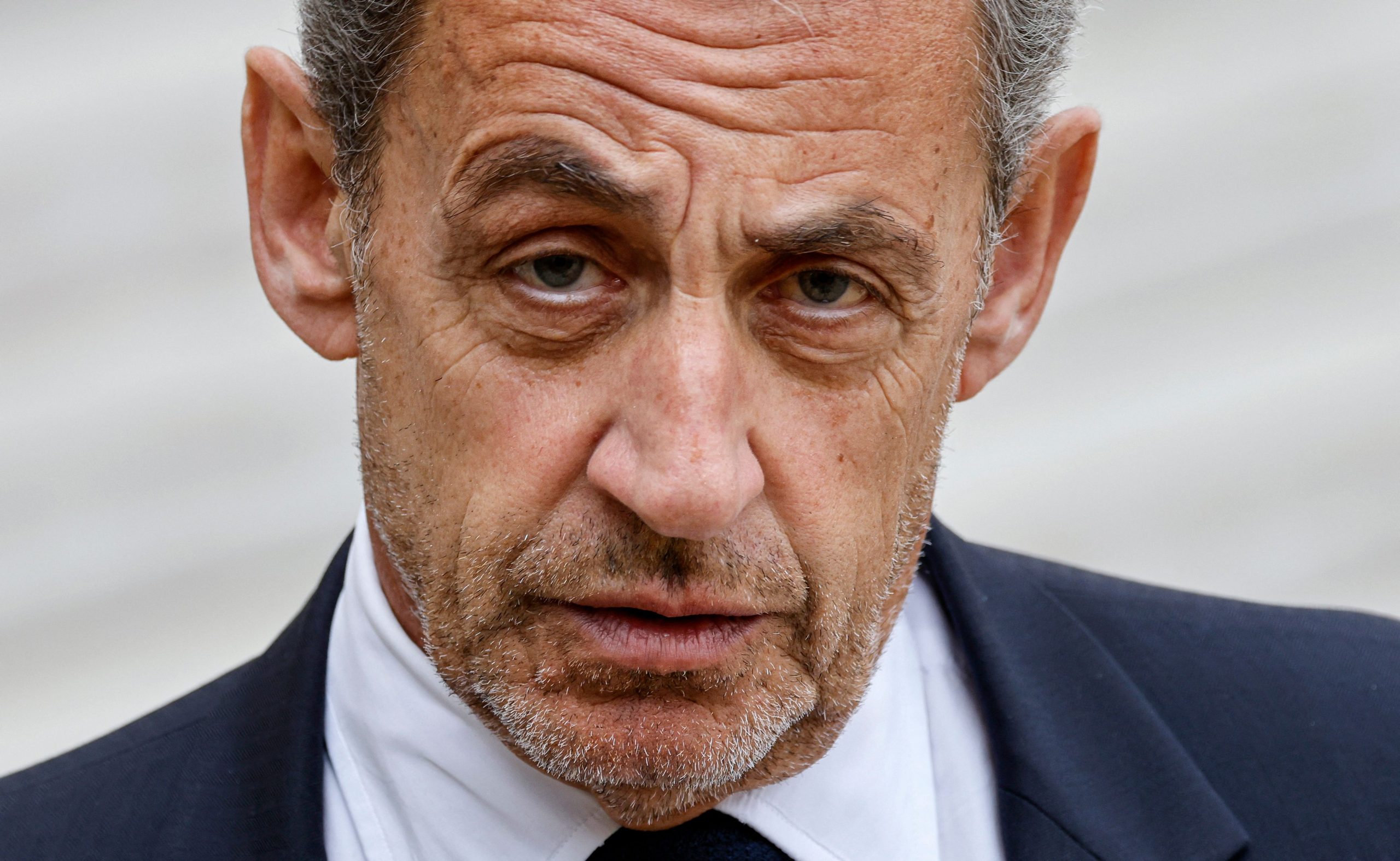 Antigo presidente francês Nicolas Sarkozy condenado