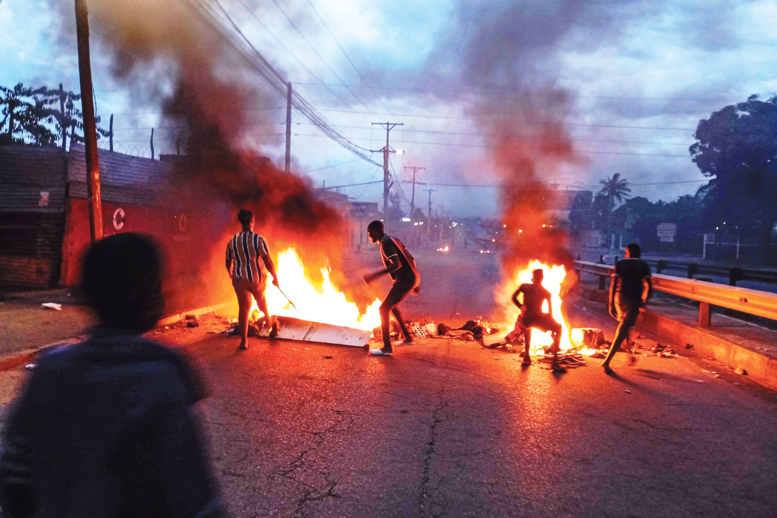 Moçambique a ferro e fogo