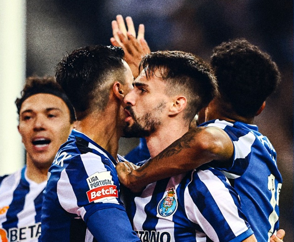 FC Porto vence Casa Pia