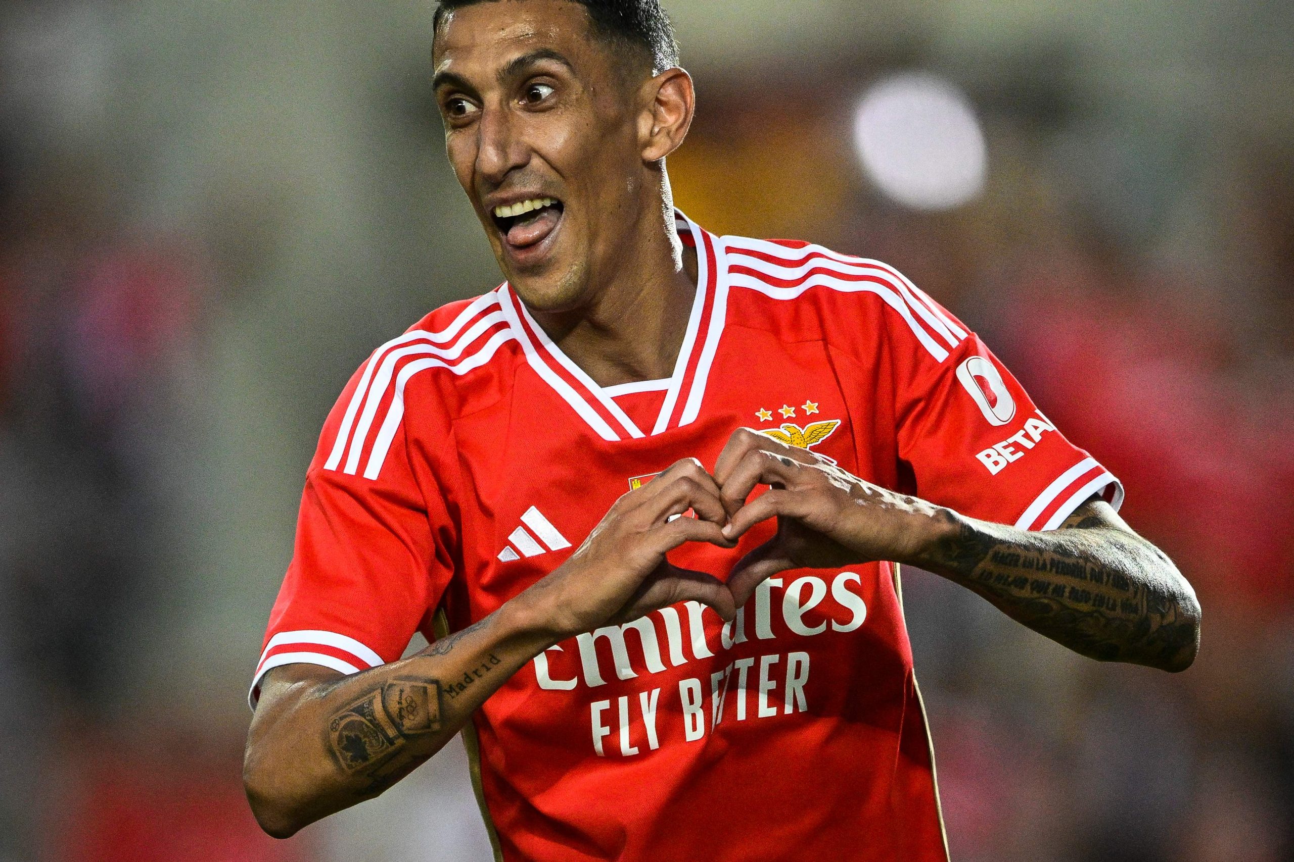 Benfica vence Nacional na Madeira com bis de Di Maria