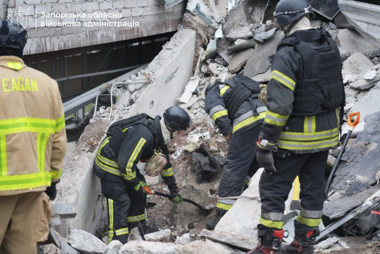 Sobe Para Dez O N Mero De Mortos Do Ataque Russo A Cl Nica Ucraniana