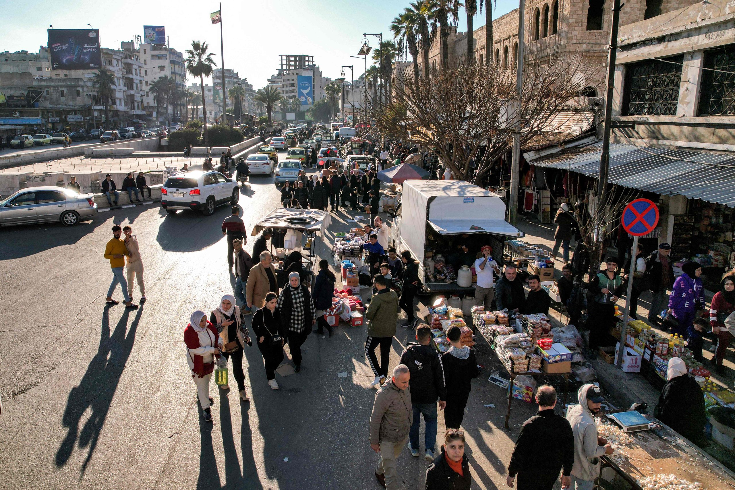 200 mil refugiados regressaram à Síria desde a queda de al-Assad