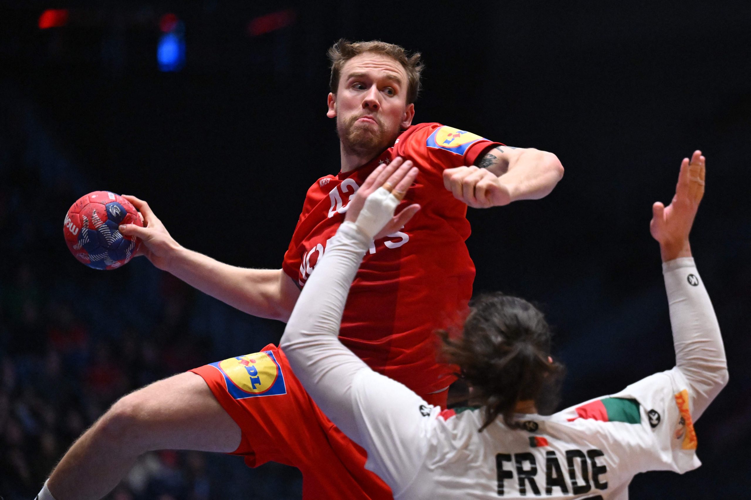 Portugal perde com Dinamarca e falha final de Mundial de andebol