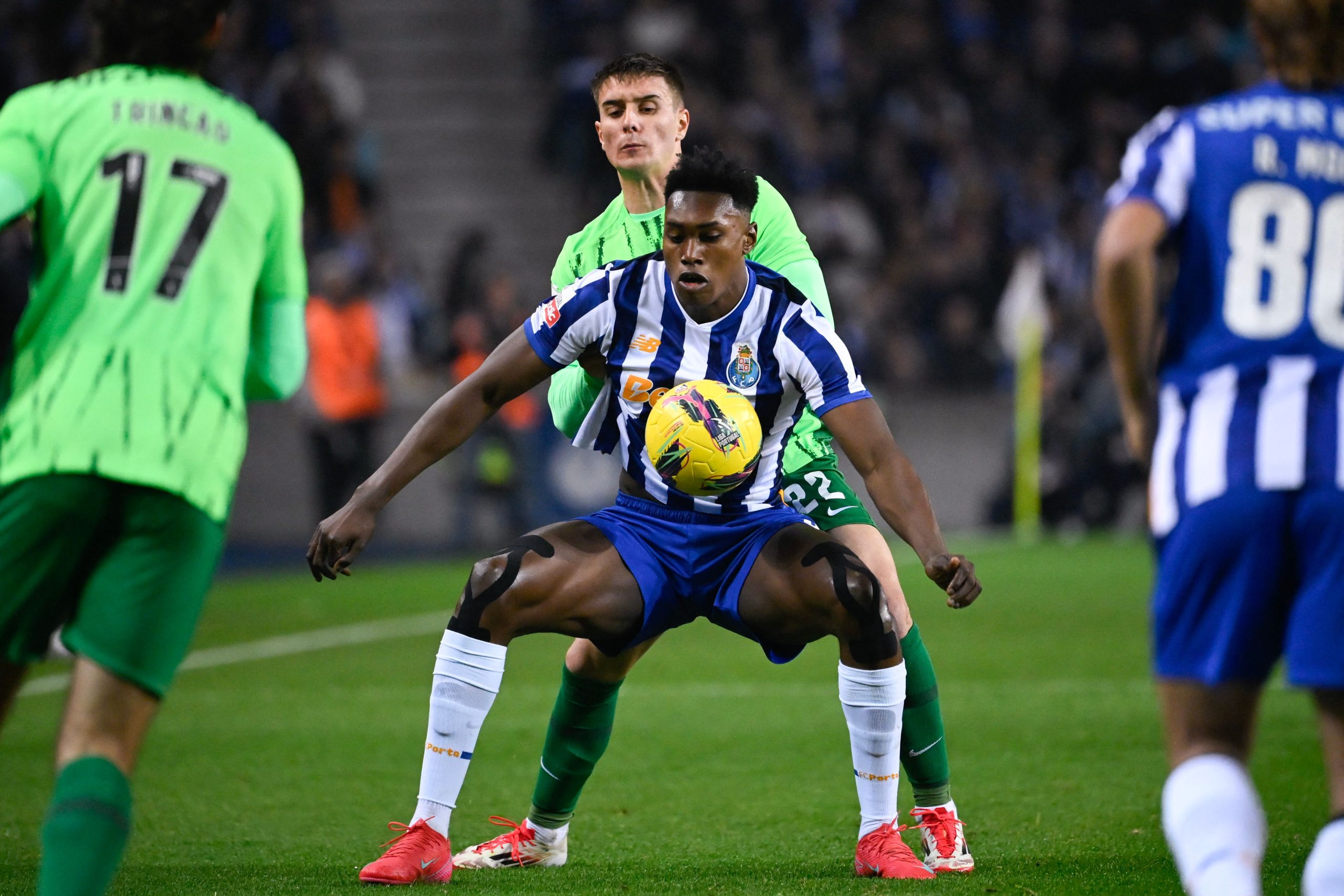 FC Porto consegue empate com Sporting nos últimos minutos