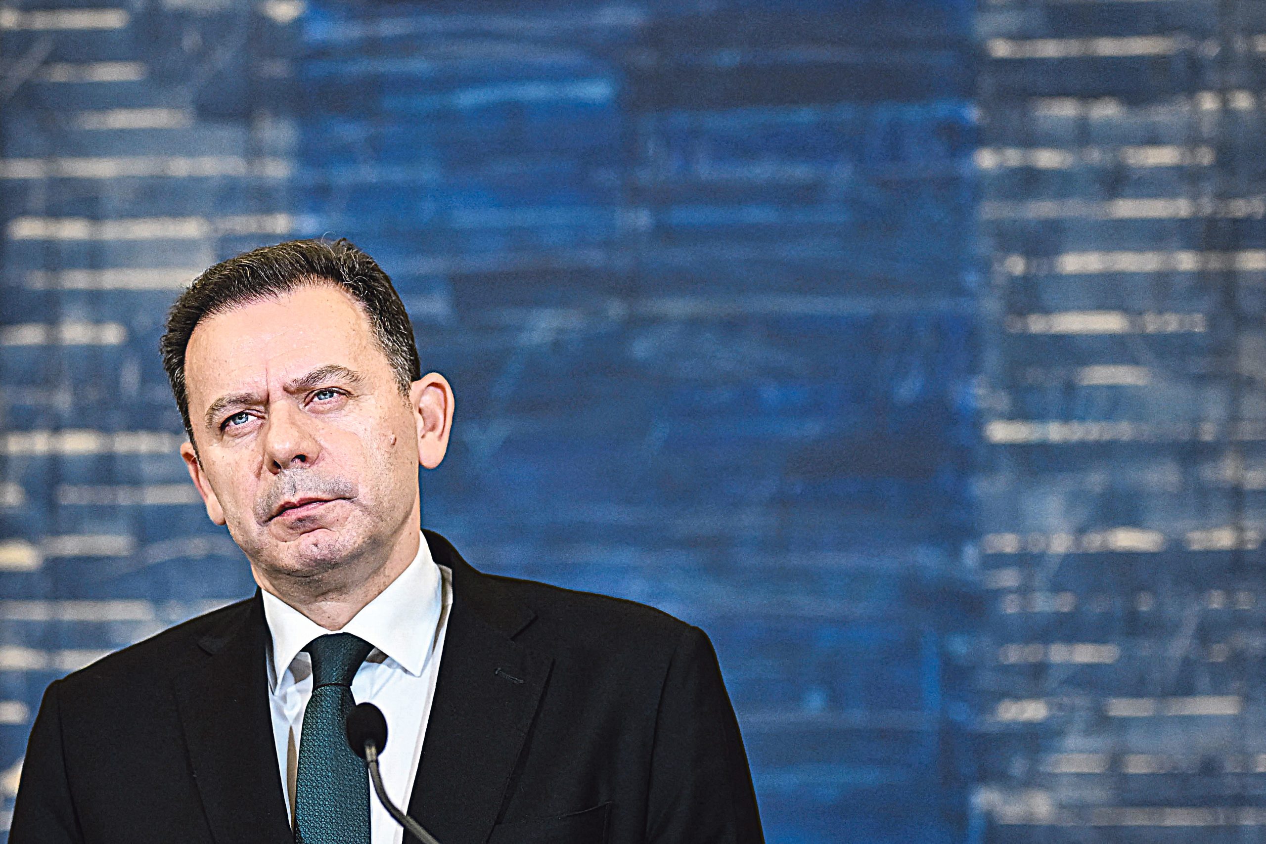 Montenegro will deliver documents and emails to PGR