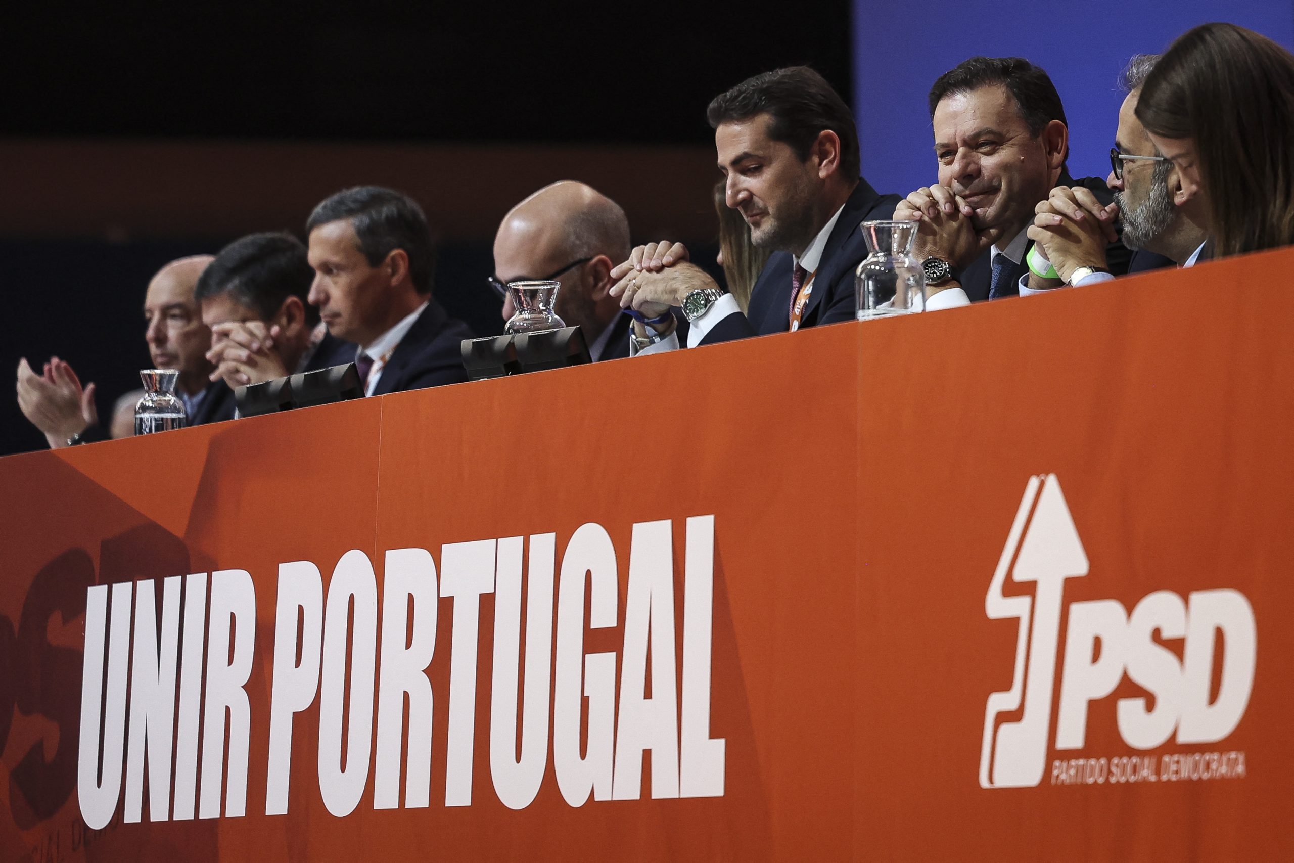 Conselho Nacional do PSD reúne-se na quarta-feira para análise da situação política