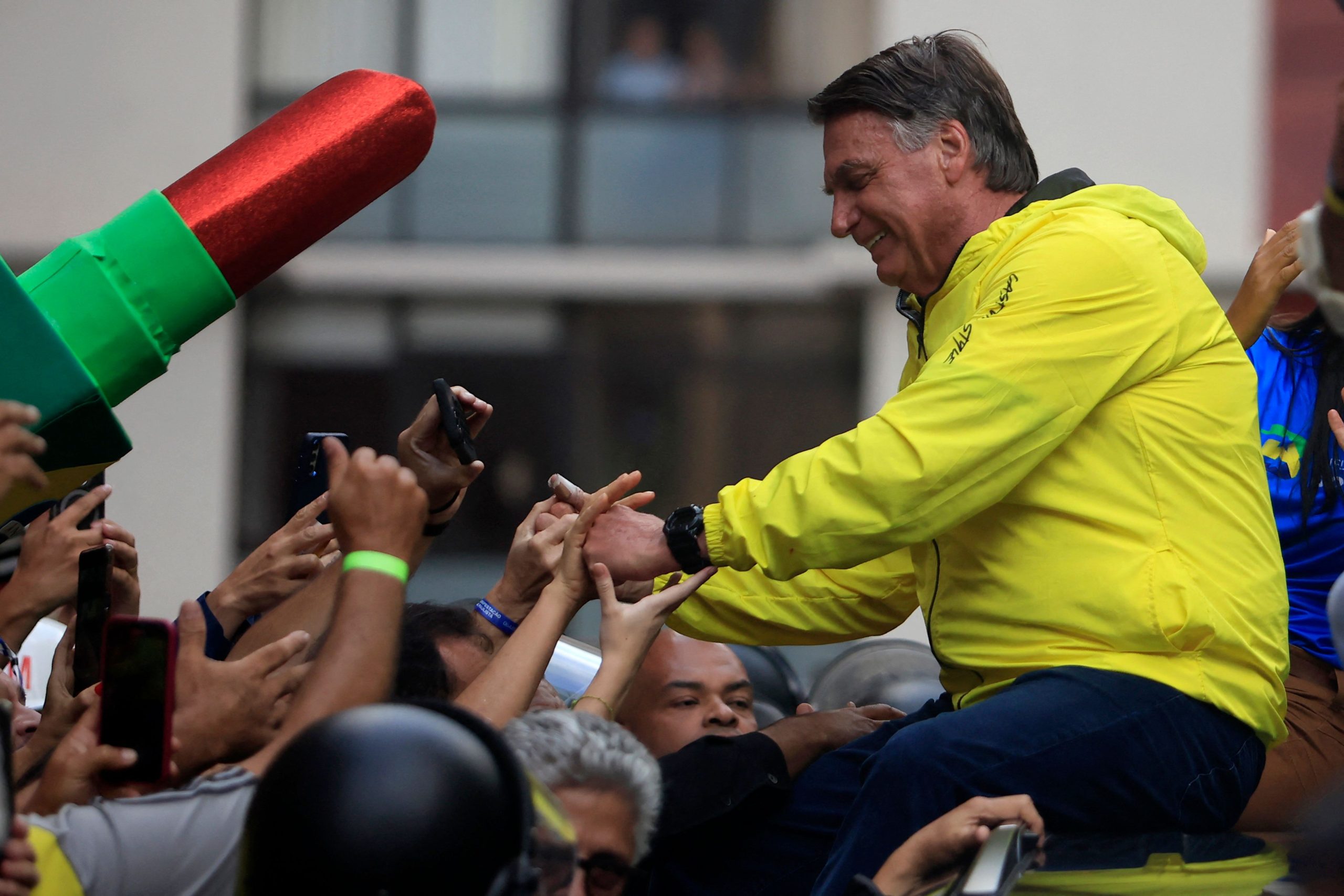 Bolsonaro summons demonstration from the hospital