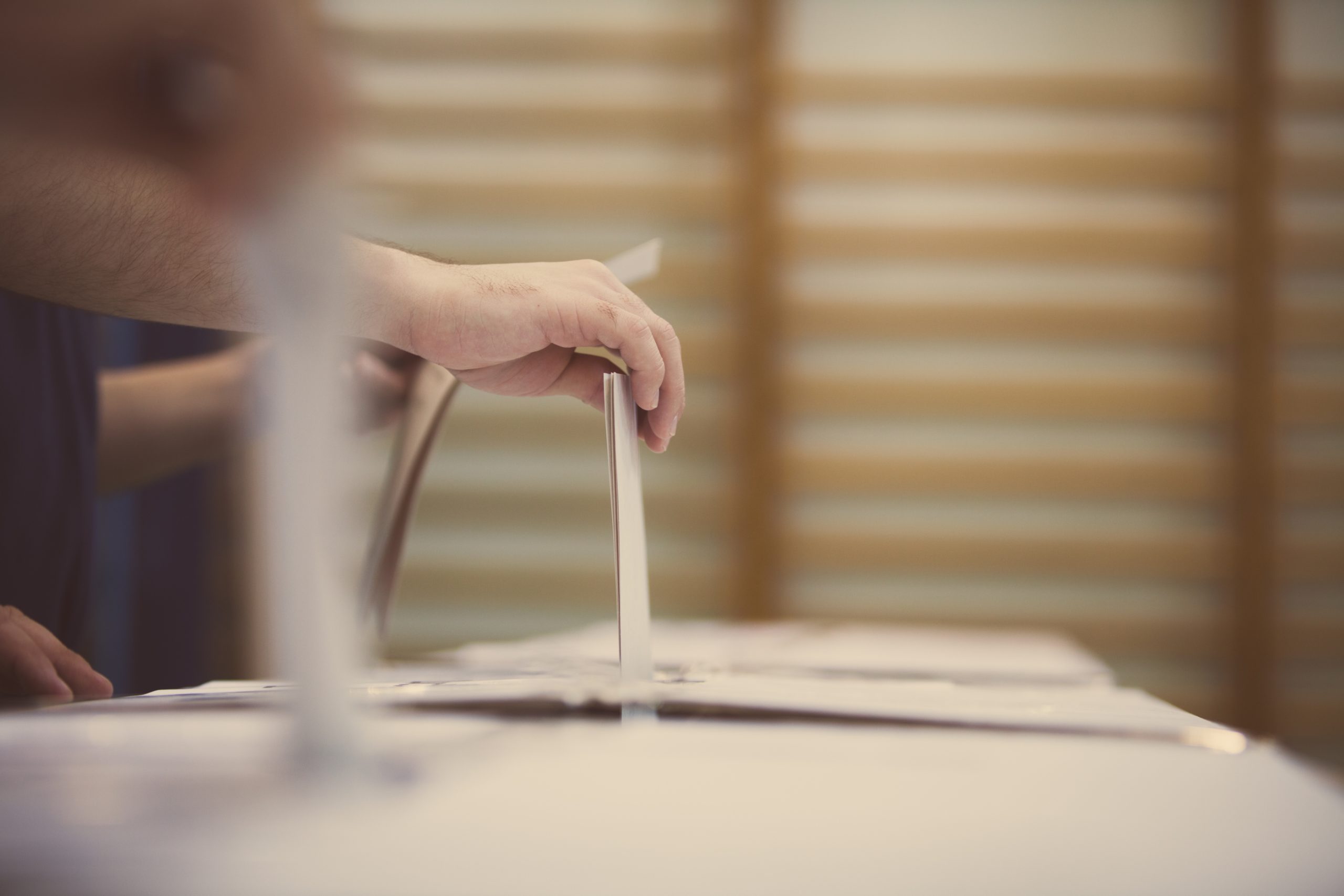 Legislative. The main electoral duels by district