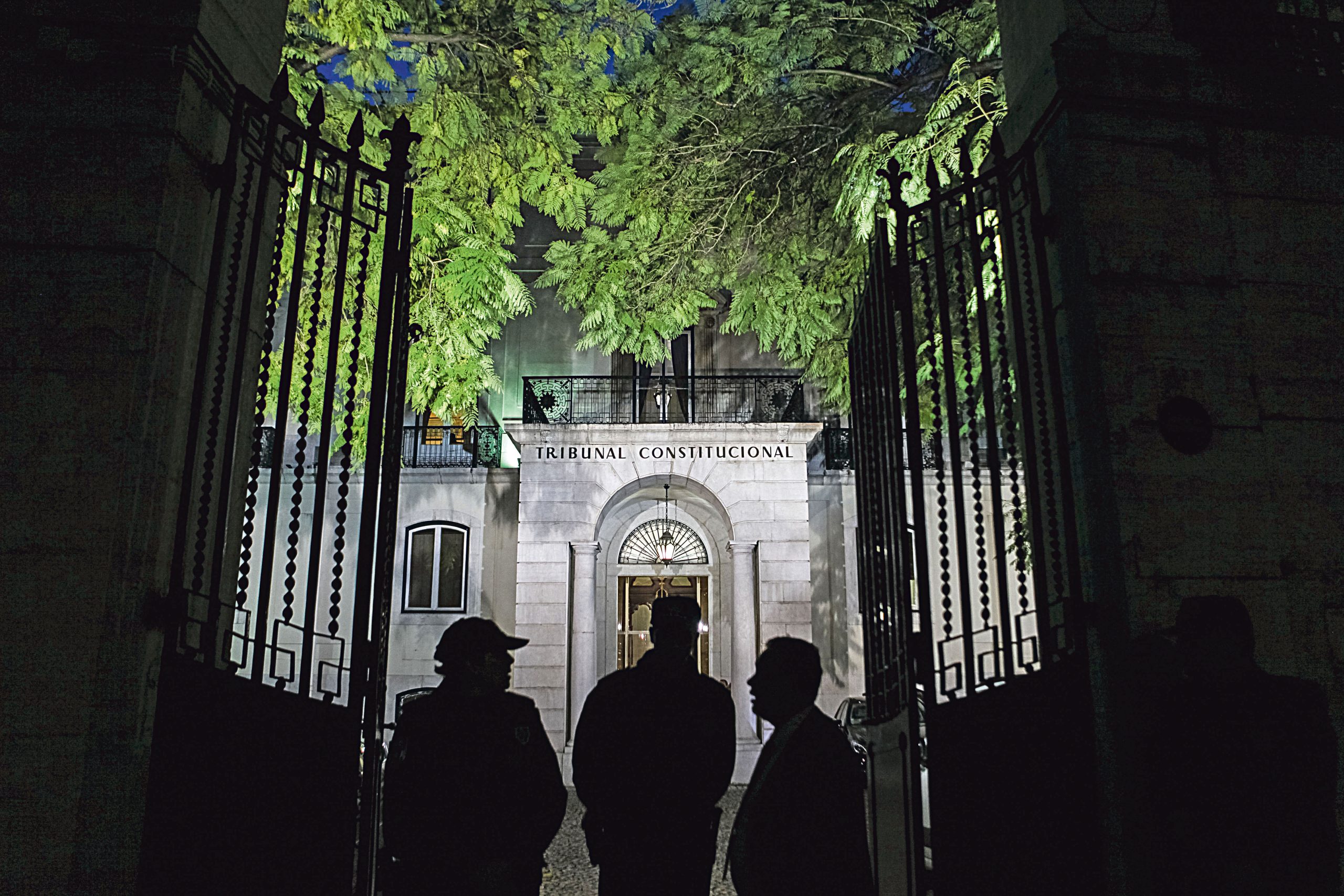 Lei dos Estrangeiros: chumbo do TC devolve diploma ao Parlamento e promete ‘luta’