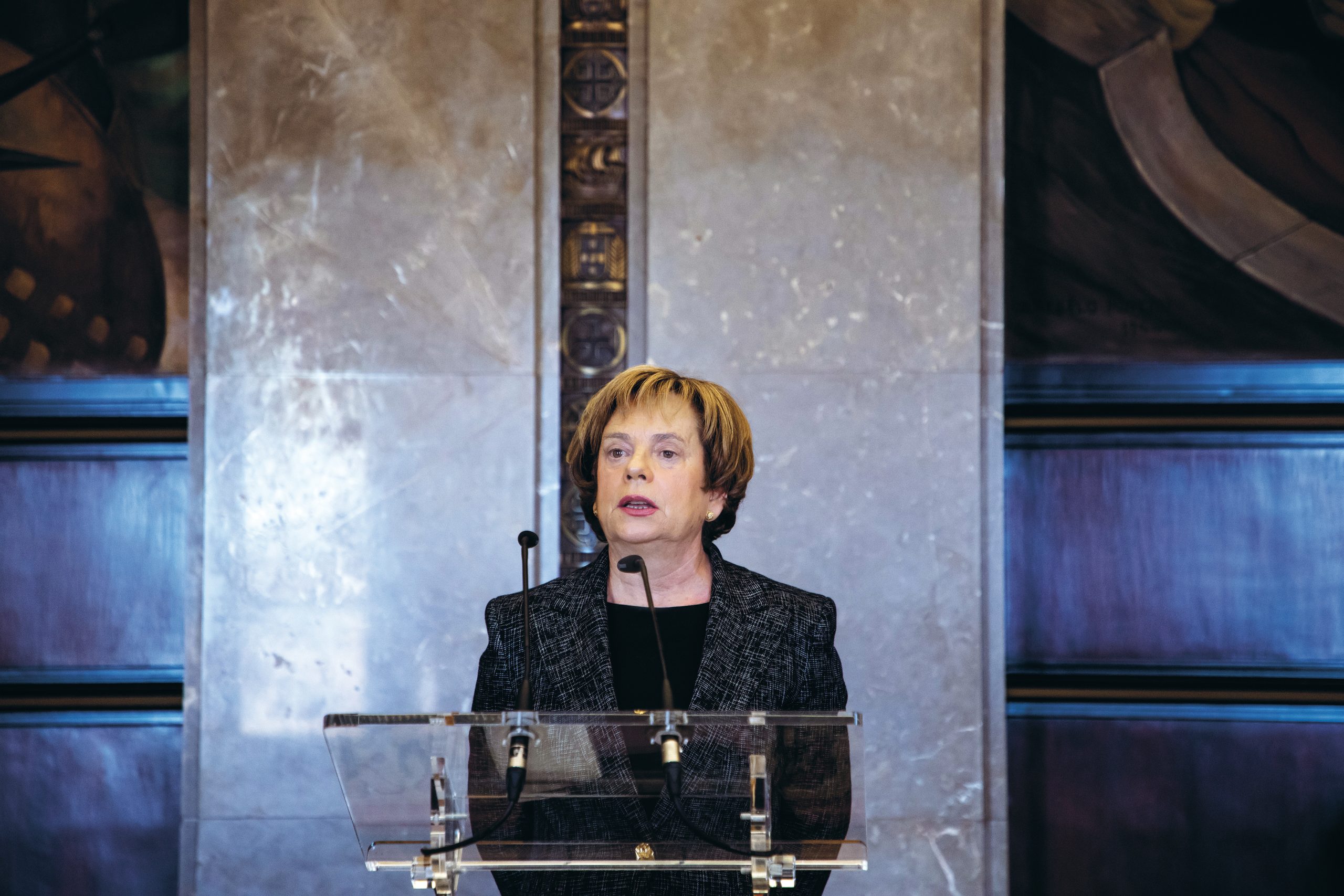 Provedora gasta 120 mil euros em duas pinturas