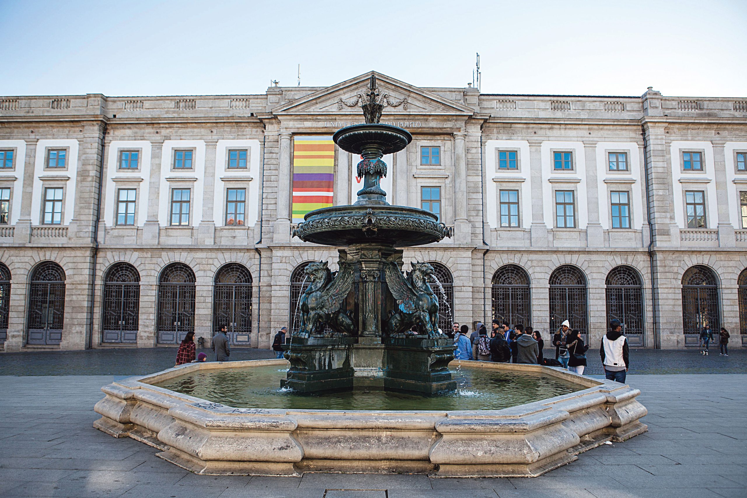 Polémica com a Universidade do Porto parece não ter fim