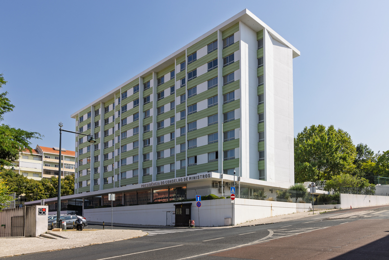 Governo vai vender nove edifícios do Estado para rendas acessíveis