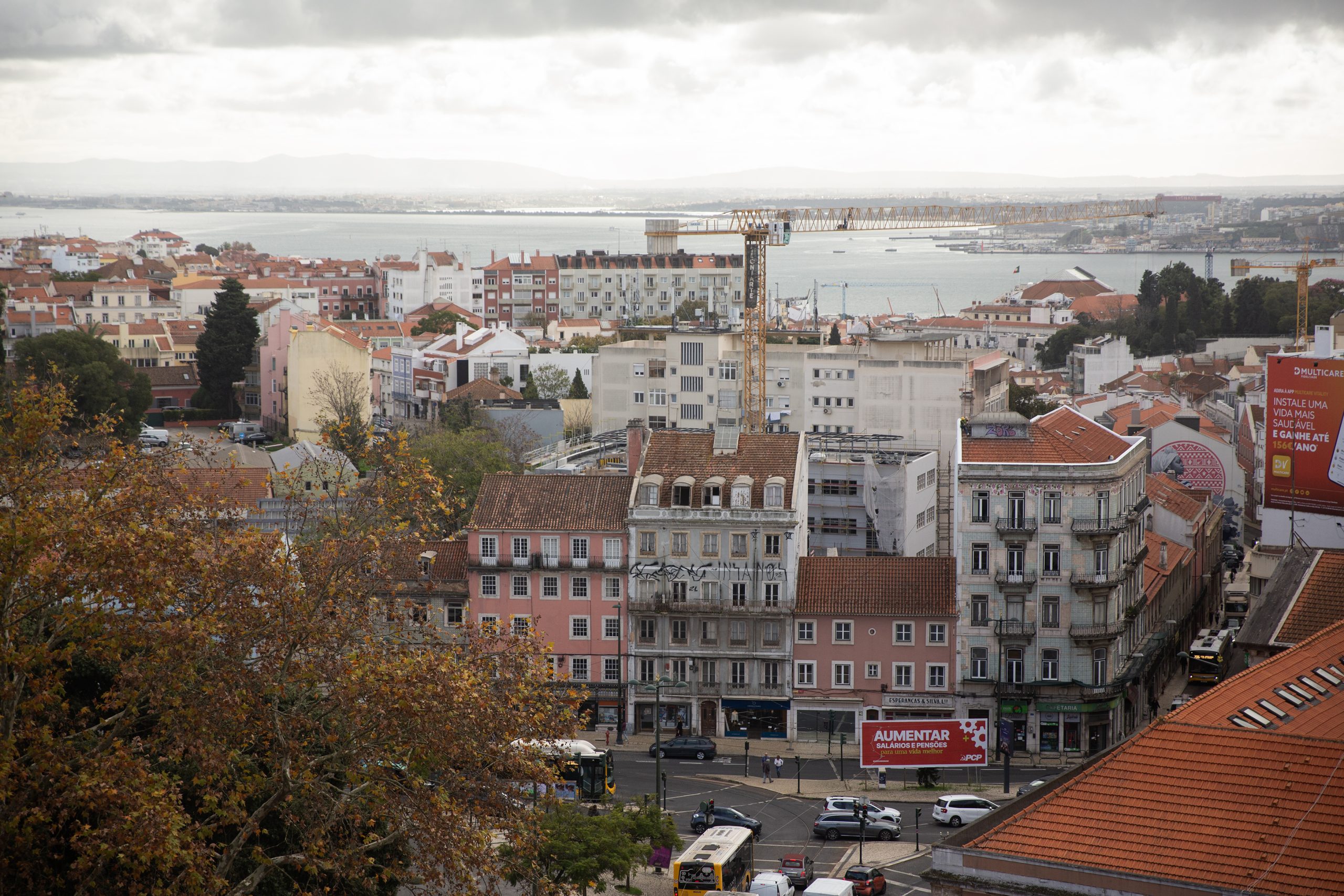Habitação: Governo assina acordo com Banco Europeu de Investimento