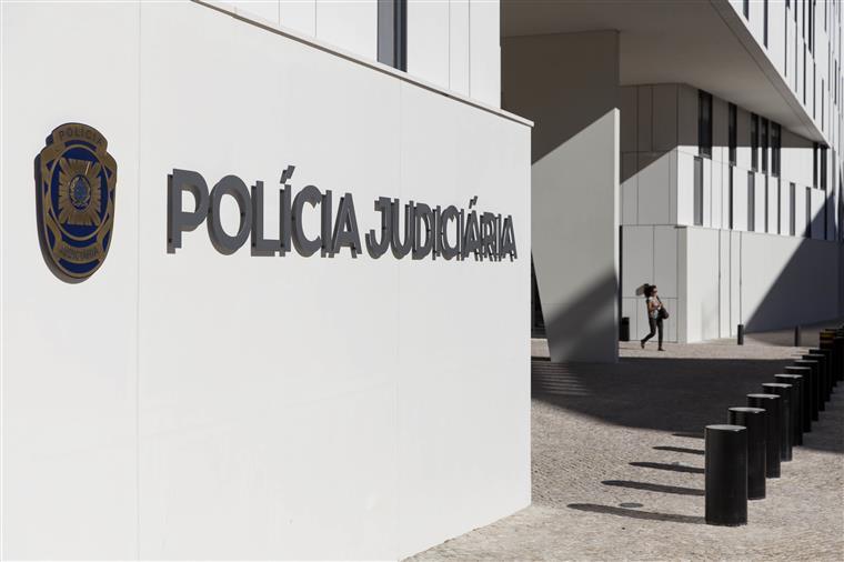 Detidos dois homens indiciados pela prática de crimes de associação criminosa