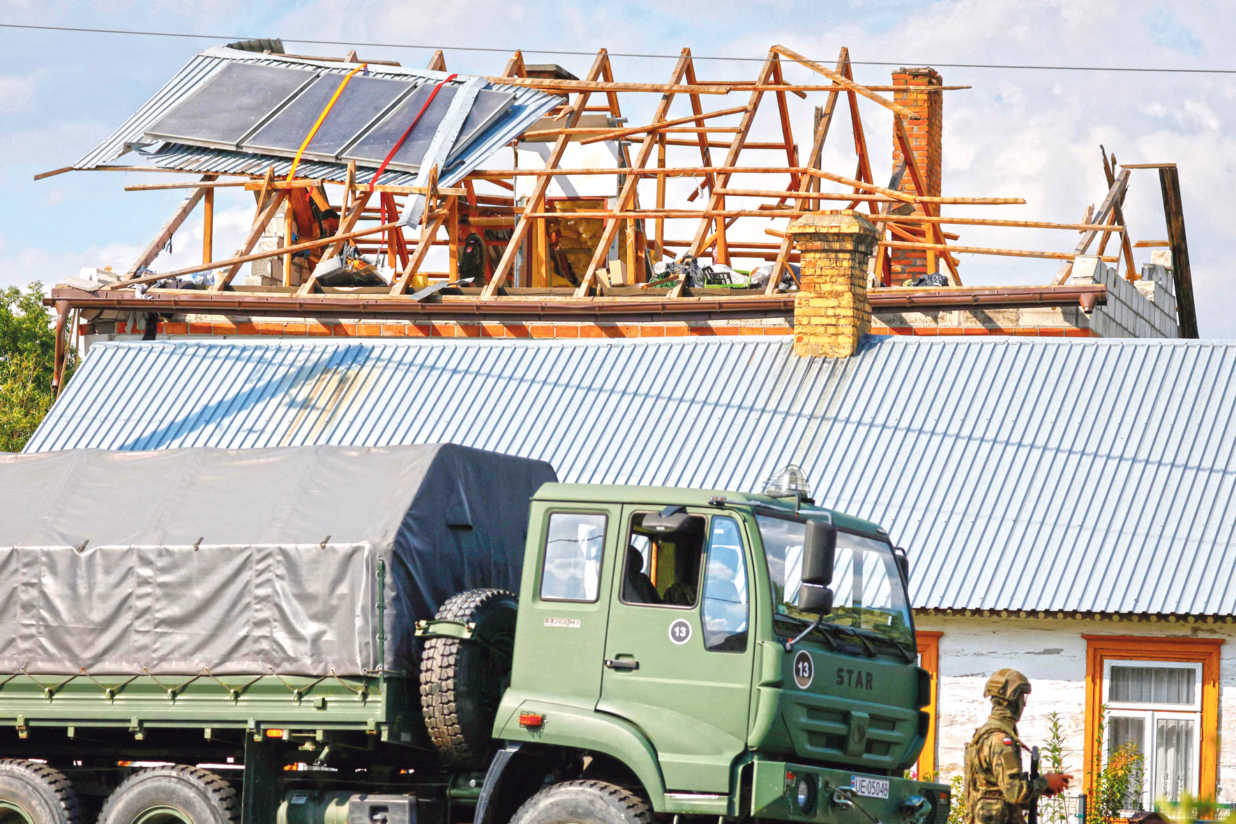 Rússia testa limites da NATO com violação do espaço aéreo da Polónia