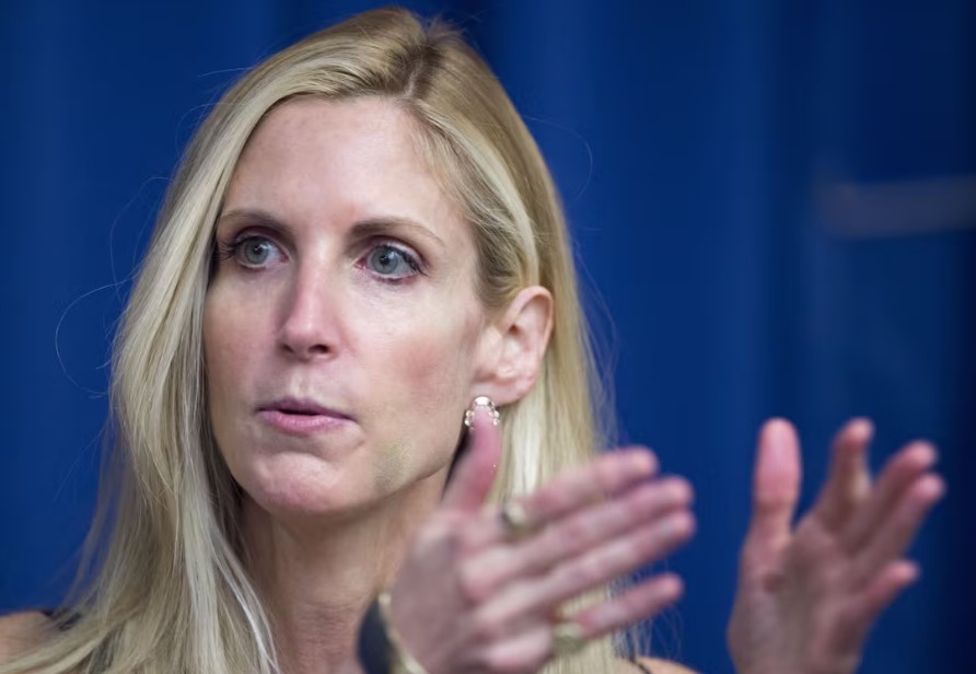 Famosa comentadora americana reage a discurso de Ventura sobre burca nas redes sociais