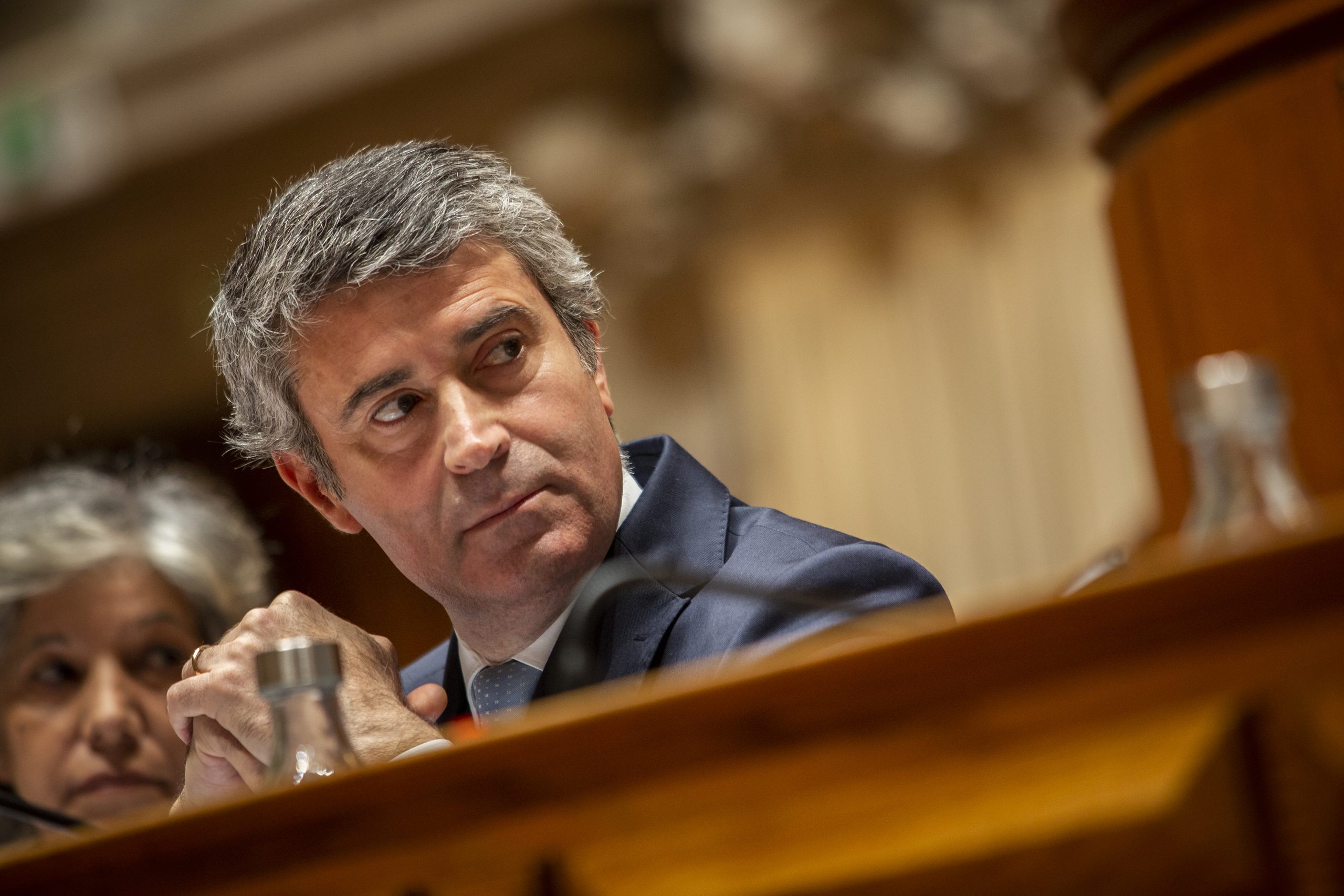 PS admite viabilizar OE. Oposição não poupa nas críticas