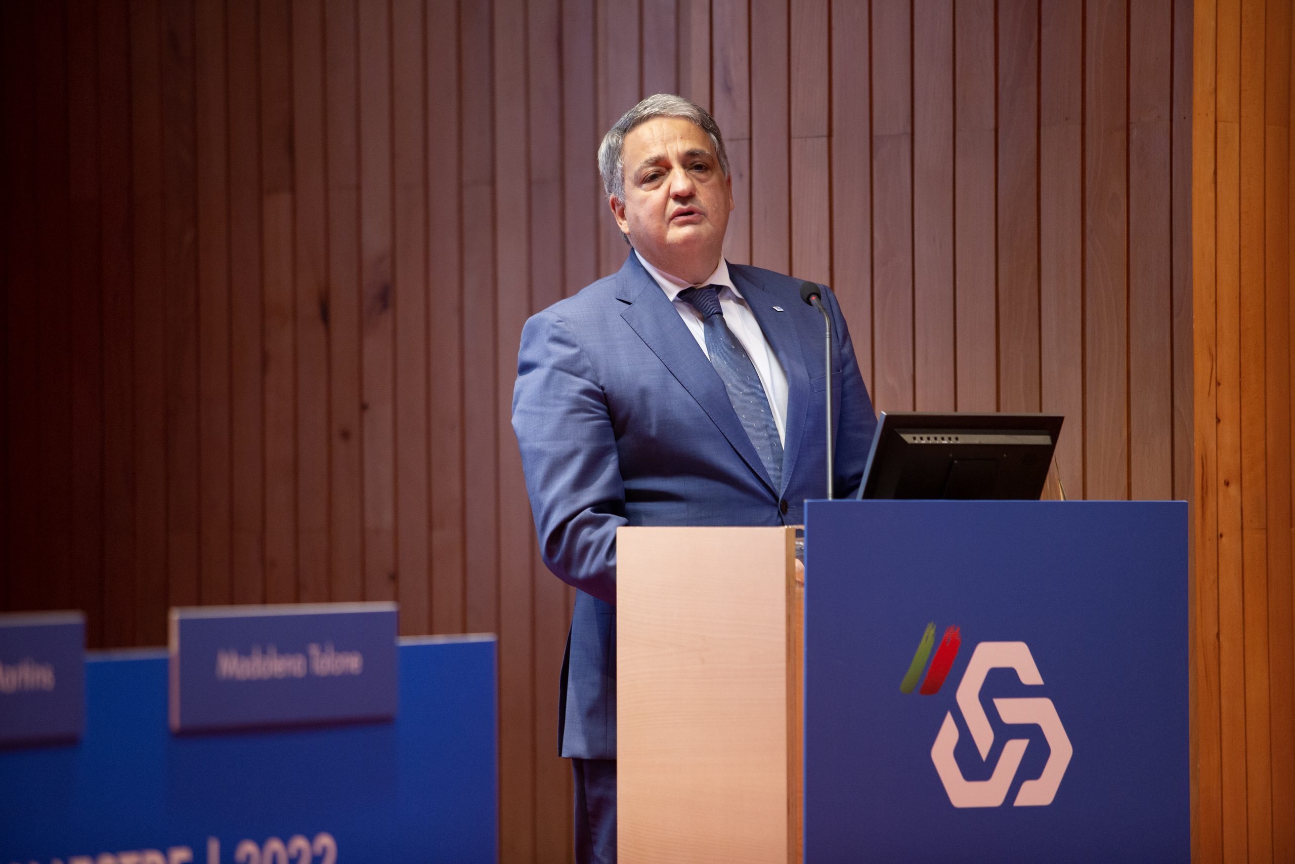 Cinco maiores bancos lucram 14,2 milhões por dia