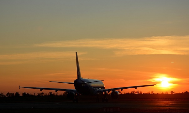 PJ apanha passageiro com cinco milhões de euros em notas num voo da Guiné-Bissau